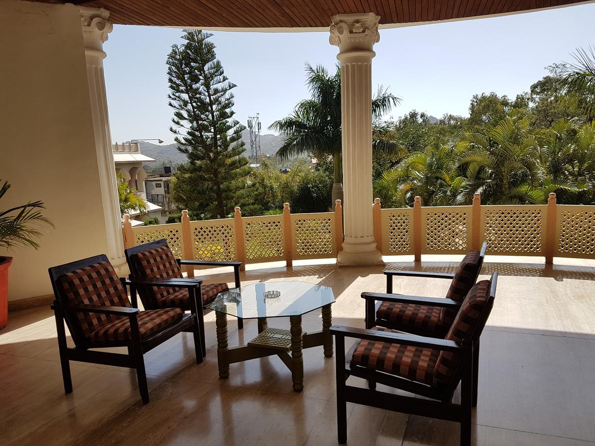 Hotel Palanpur Palace Mount Âbû Extérieur photo