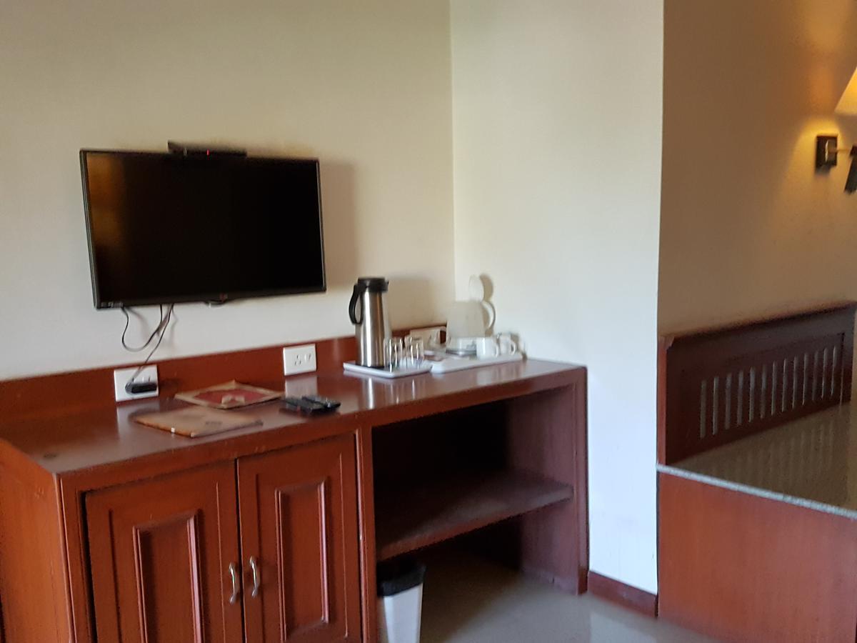 Hotel Palanpur Palace Mount Âbû Extérieur photo